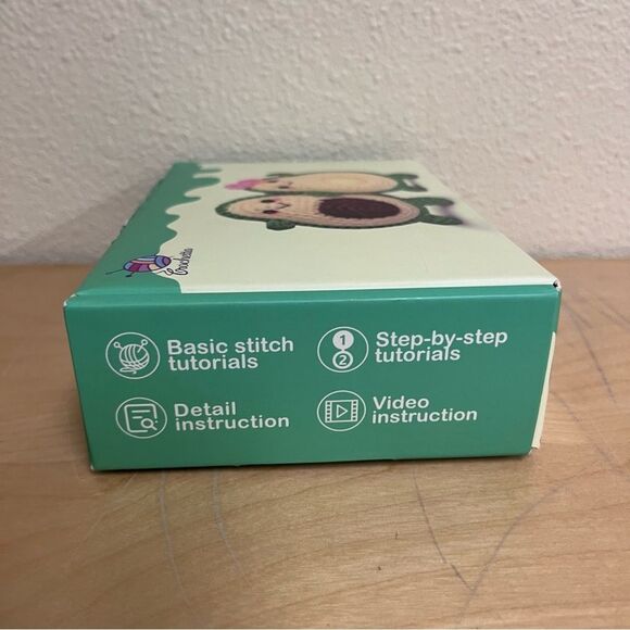 Crochetta Avocado Couple Crochet Kit Craft Gift - Picture 4 of 6